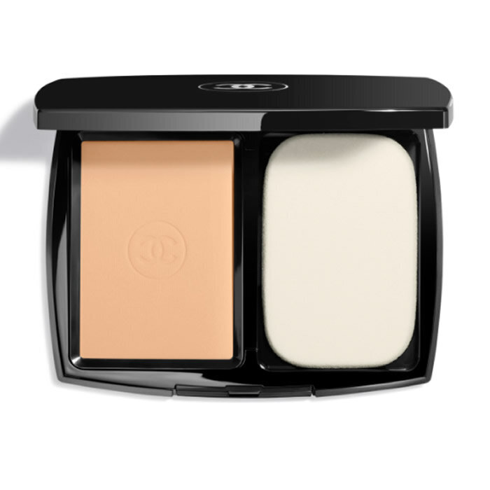 (ultra wear all-day comfort flawless finish compact foundation) 13 g hinta ja tiedot | Meikkivoiteet ja puuterit | hobbyhall.fi