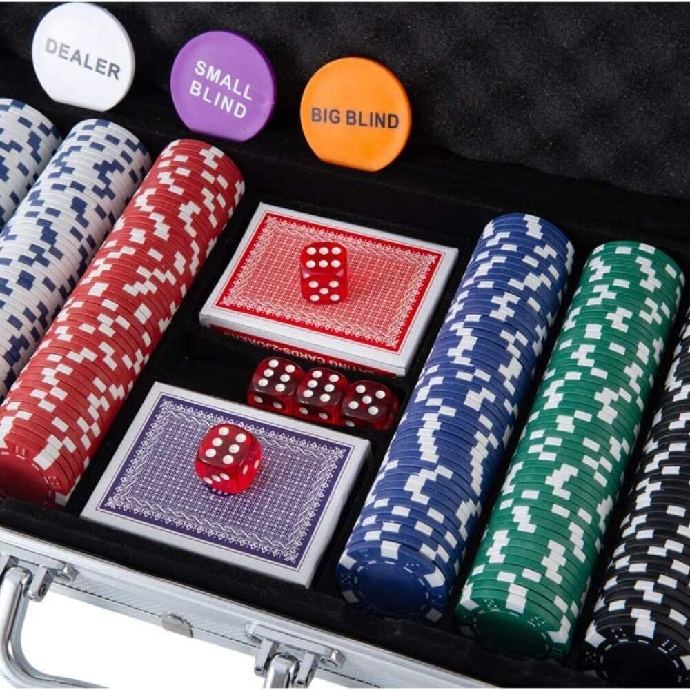 Pokerisarja 300 pelimerkkiä + kotelo Pokerikortit Texasissa hinta ja tiedot | Korttipelit, pokeri | hobbyhall.fi