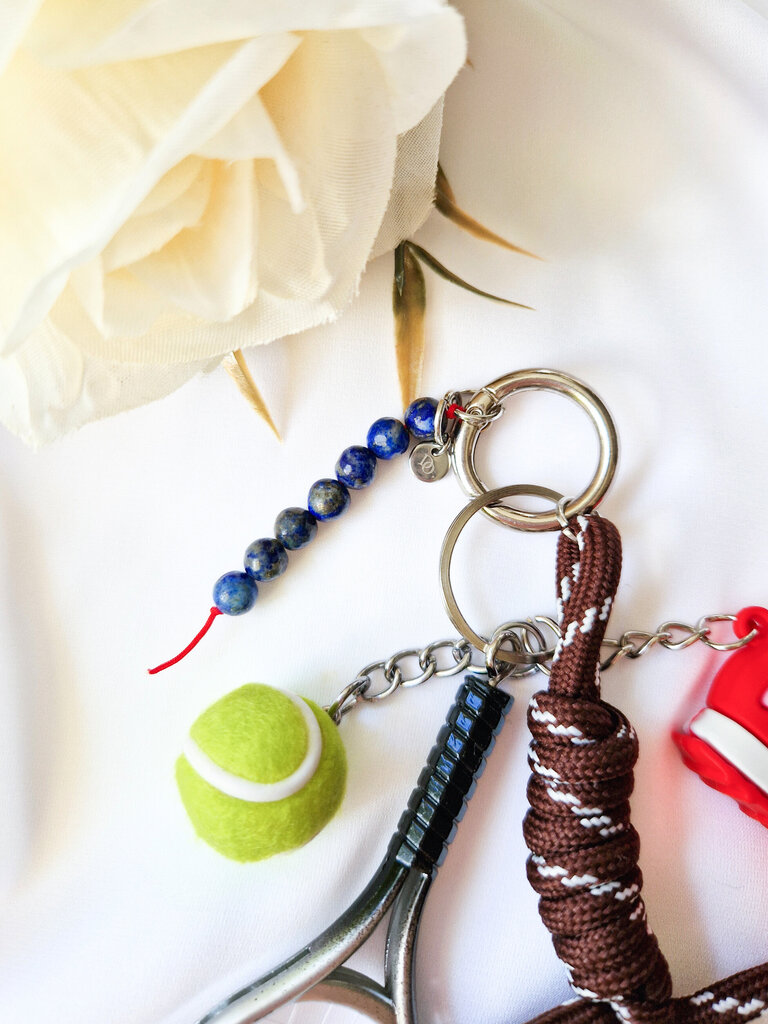 Reppu tai avaimenperä BAG CHARM, joka tuo onnea "TENNIS SNEAKER" hinta ja tiedot | Naisten laukut | hobbyhall.fi