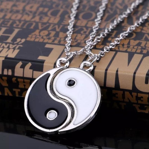 Yhteensopivia Yin Yang -kaulakoruja pariskunnille Linkitetty trendikkäitä goottikoruja hinta ja tiedot | Korusetit | hobbyhall.fi