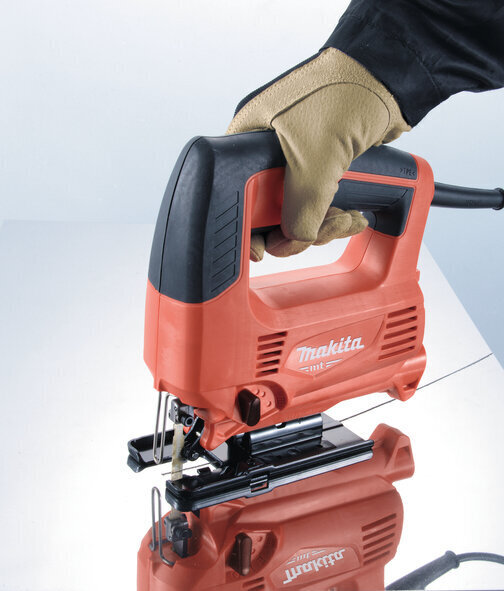 Makita M4301 pistosaha, 450 W, 0-3100 min-1, 65 mm hinta ja tiedot | Sahat ja sirkkelit | hobbyhall.fi