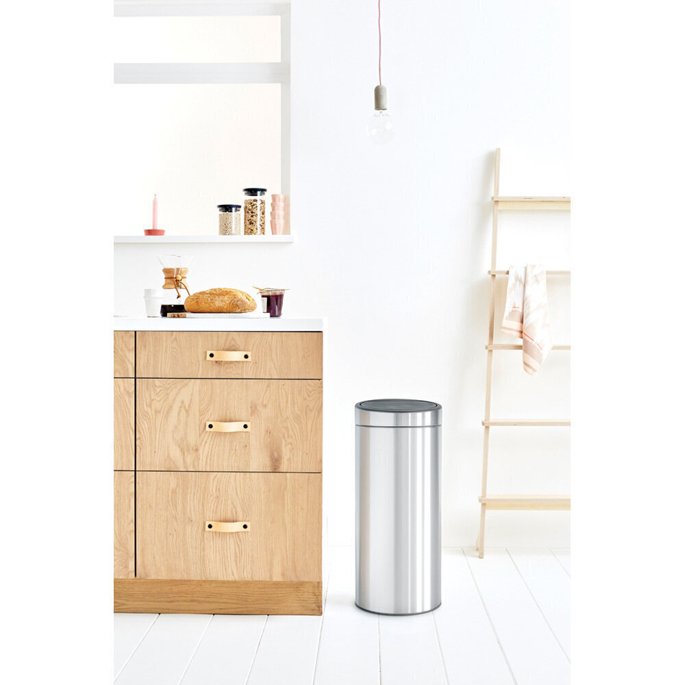 Brabantia Touch Bin New roska-astia 30L, Matt Steel hinta ja tiedot | Roska-astiat | hobbyhall.fi