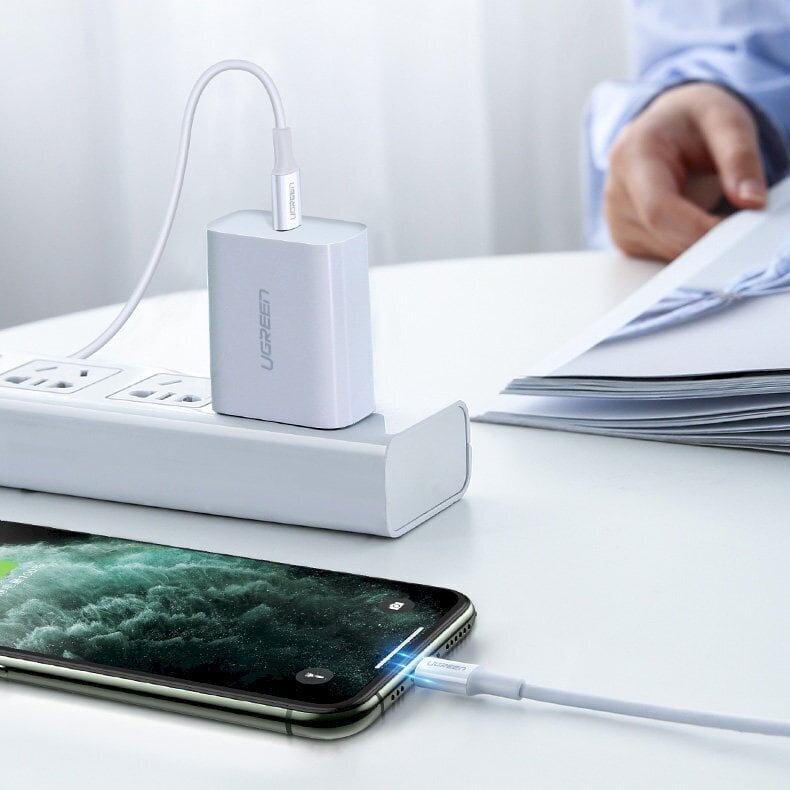 Ugreen USB C–Lightning Kaapeli, 3 A ,0,25 m, valkoinen (US171) hinta ja tiedot | Puhelinkaapelit | hobbyhall.fi