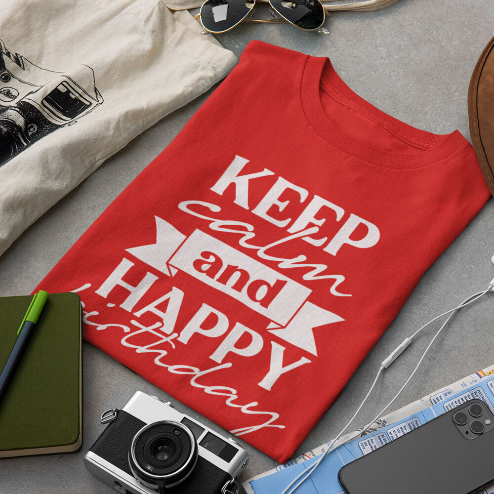 T-paita "Keep calm and happy birthday" hinta ja tiedot | Hauskat t-paidat | hobbyhall.fi