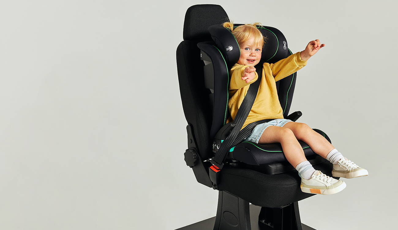 Turvaistuin Lionelo Neal I-Size Isofix,15-36 kg, Black Onyx hinta ja tiedot | Turvaistuimet | hobbyhall.fi