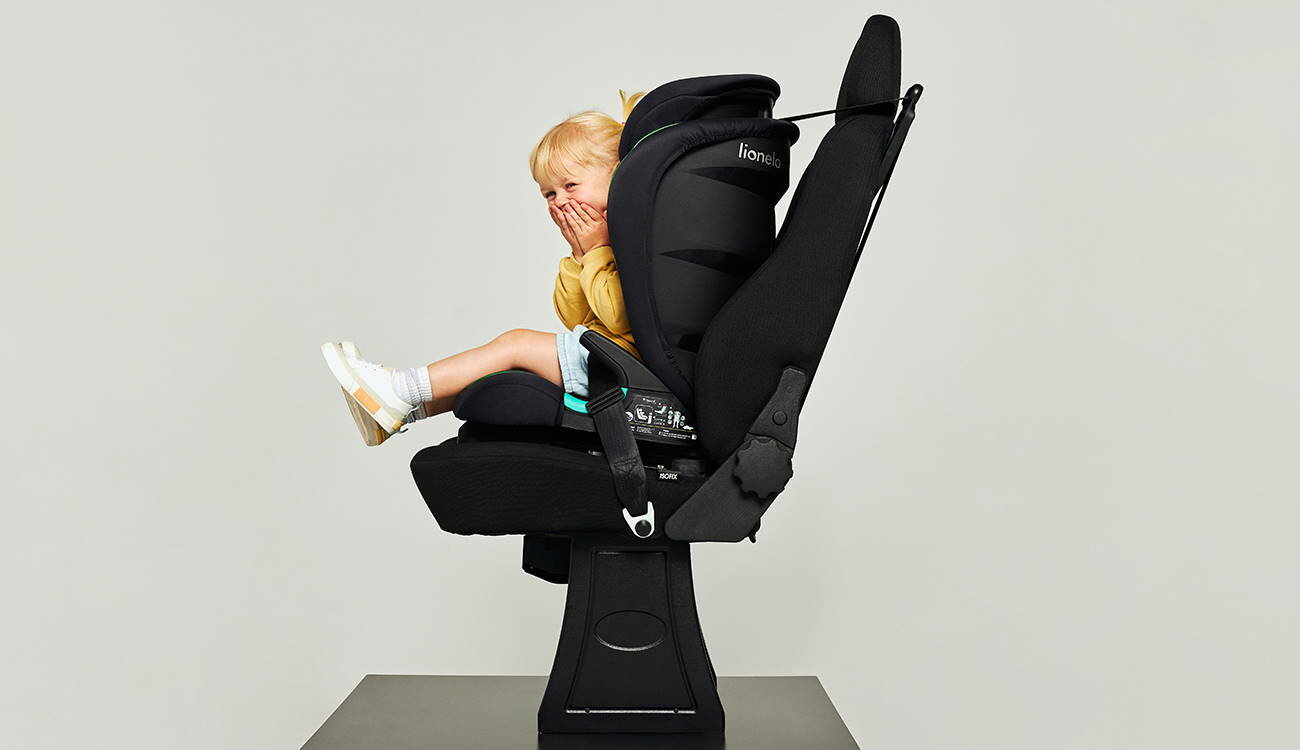 Lionelo Neal -turvaistuin I-Size Isofix, 15-36 kg, musta Onyx hinta ja tiedot | Turvaistuimet | hobbyhall.fi