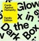 Cards Against Humanity - Family Edition: Glow In The Dark Box hinta ja tiedot | Lautapelit ja älypelit | hobbyhall.fi