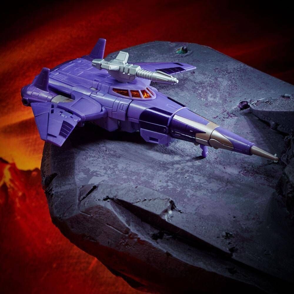 Transformers The Movie Cyclonus figuuri 18cm hinta ja tiedot | Poikien lelut | hobbyhall.fi