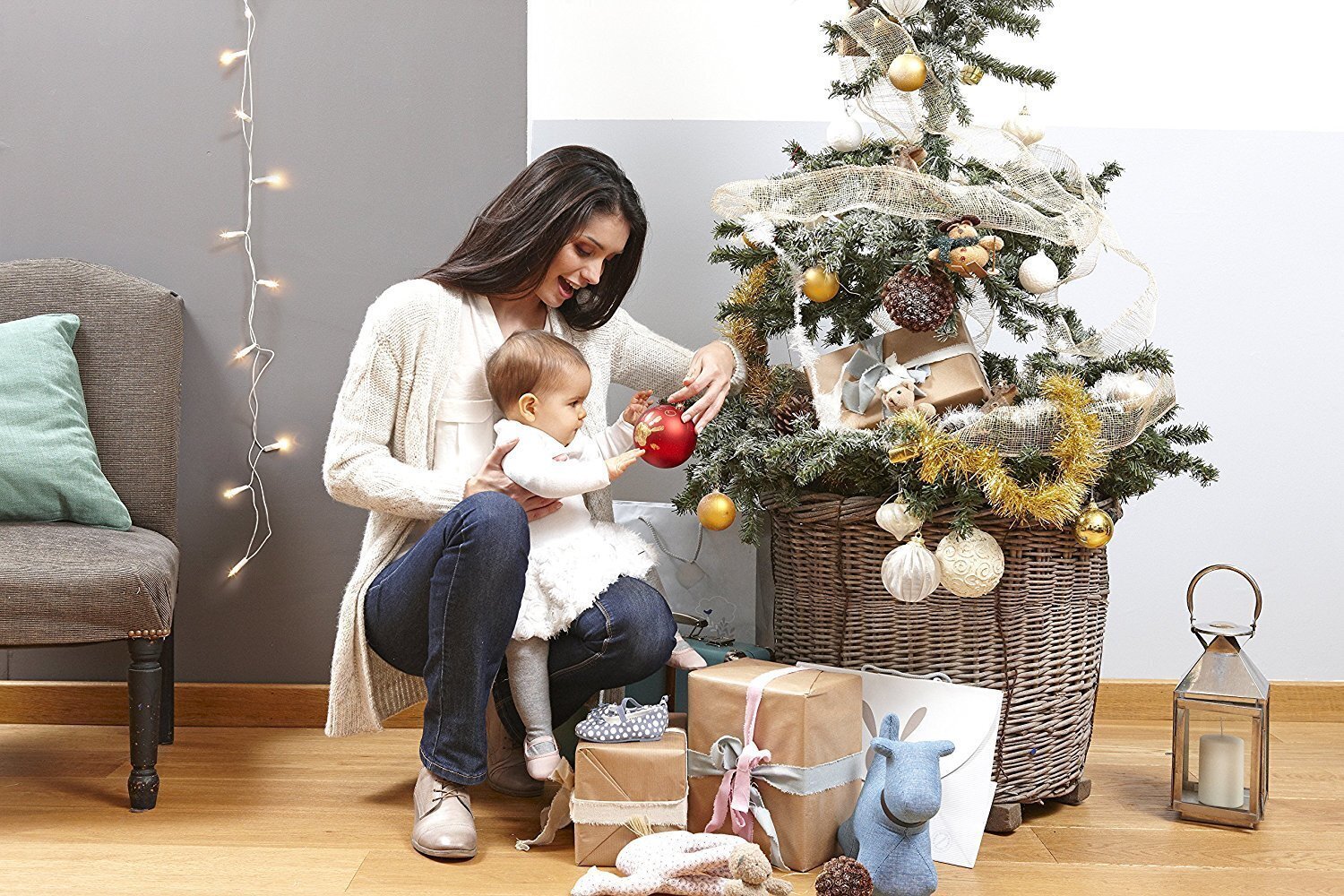 -Baby Art -joulupallo, punainen, jossa lapsesi kädenjälki hinta ja tiedot | Joulukuusen koristeet | hobbyhall.fi