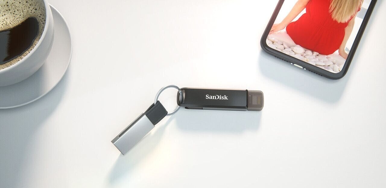 USB 3.2 Gen 1 muistitikku 128GB SanDisk iXpand : SDIX70N-128G-GN6NE hinta ja tiedot | Muistitikut | hobbyhall.fi