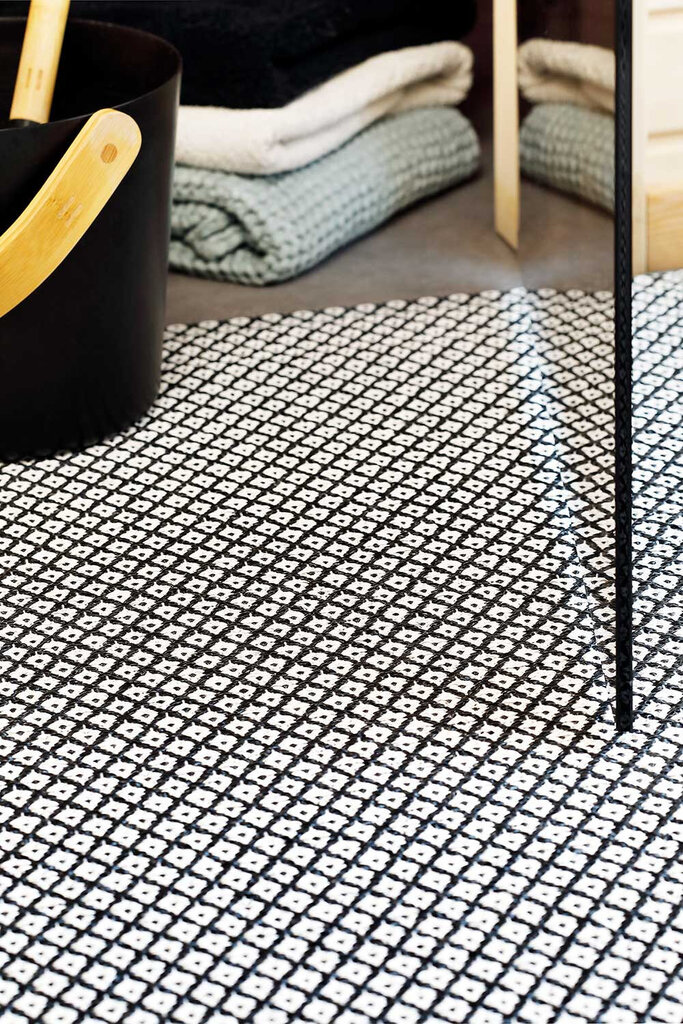 NARMA Diby -kaksipuolinen plasticWeave matto, musta-valkoinen, 70 x 350 cm hinta ja tiedot | Isot matot | hobbyhall.fi
