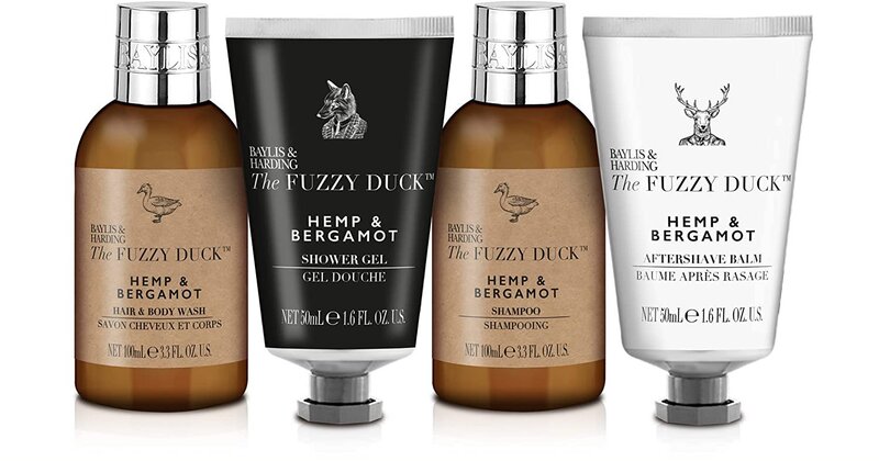 Baylis & Harding The Fuzzy Duck -lahjapakkaus miehelle: shampoo, 100 ml + 2 in 1 suihkugeeli / shampoo, 100 ml + suihkugeeli, 50 ml + aftershave-balsami, 50 ml + toilettilaukku hinta