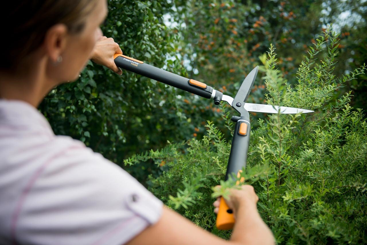 Fiskars SmartFit pensassakset, teleskooppivarsi HS86 hinta ja tiedot | Puutarhatyökalut | hobbyhall.fi