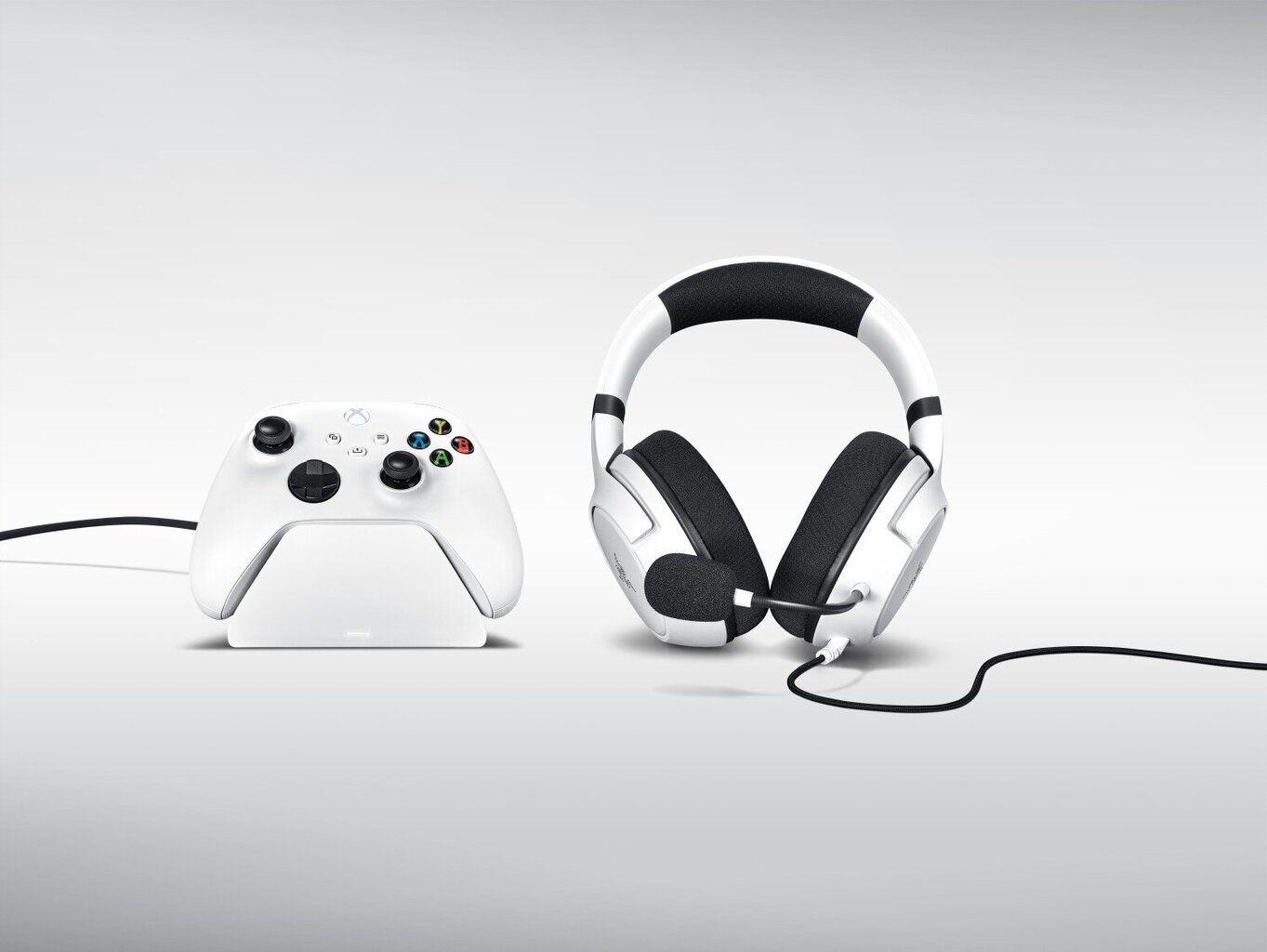 Razer Universal Pikalatausteline Xboxille hinta ja tiedot | Ohjaimet ja lisätarvikkeet | hobbyhall.fi