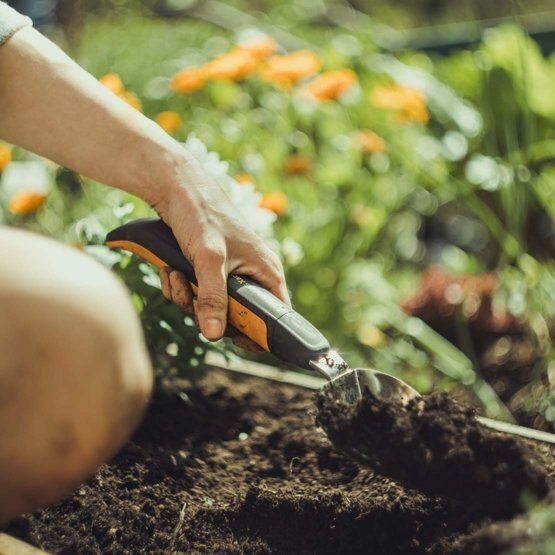 FISKARS Xact istutuslapio, leveä hinta ja tiedot | Puutarhatyökalut | hobbyhall.fi