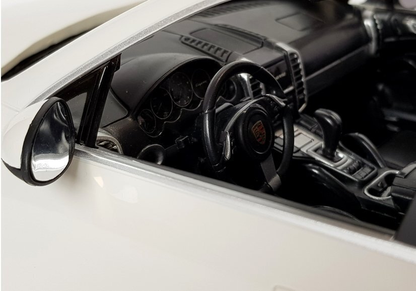 Kauko-ohjattava Porsche Cayenne Turbo, Rastar R/C hinta ja tiedot | Poikien lelut | hobbyhall.fi