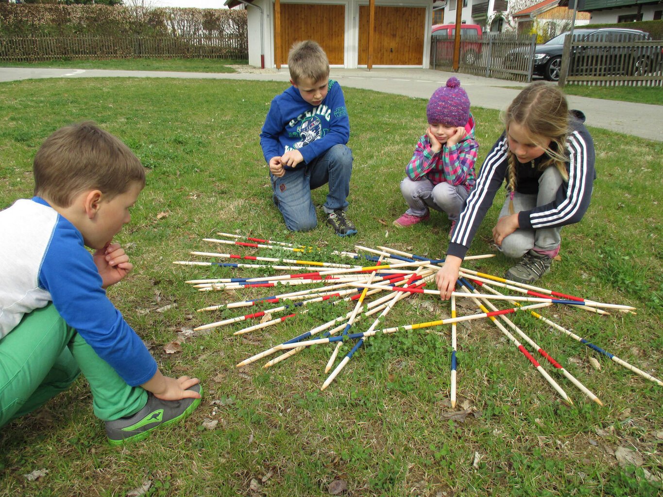 Peli Mikado Schildkrot Garden Mikado/Giant Mikado hinta ja tiedot | Hiekkalelut ja rantalelut | hobbyhall.fi