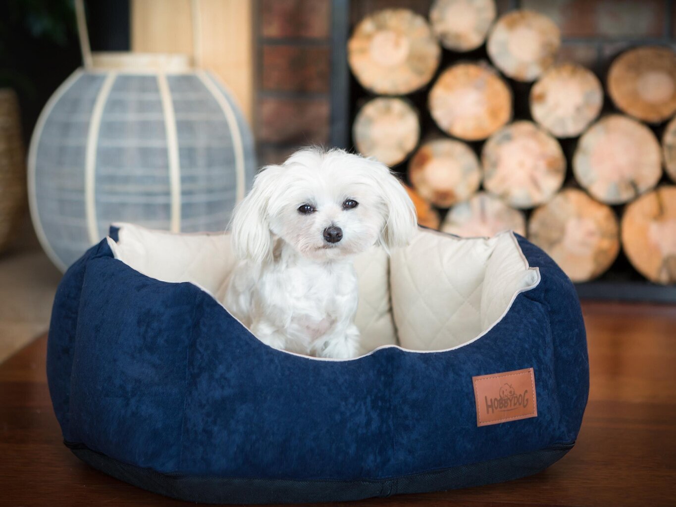 Hobbydog New York Premium, M-kokoinen Koiranpesä , tumman sinisen värinen, 53 cm x 45 cm hinta ja tiedot | Pedit ja pesät | hobbyhall.fi