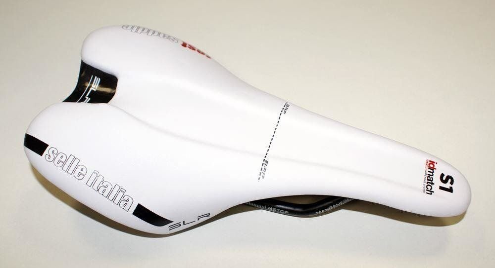 Polkupyörän satula Selle Italia SLR Boost TM S, valkoinen hinta ja tiedot | Polkupyörän satulat ja satulanpäälliset | hobbyhall.fi