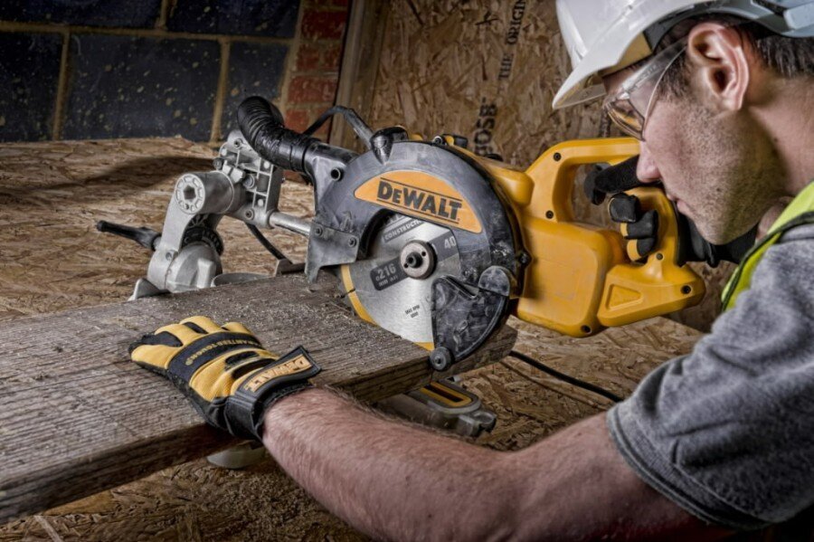 DeWalt DWS773-QS Katkaisu- ja jiirisaha hinta ja tiedot | Sahat ja sirkkelit | hobbyhall.fi