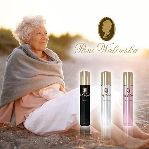 Suihkedeodorantti Pani Walewska Sweet Romance naisille 90 ml hinta ja tiedot | Naisten ihonhoito | hobbyhall.fi