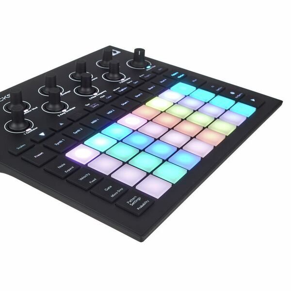 Circuit Tracks groovebox Novation hinta ja tiedot | DJ-laitteet | hobbyhall.fi