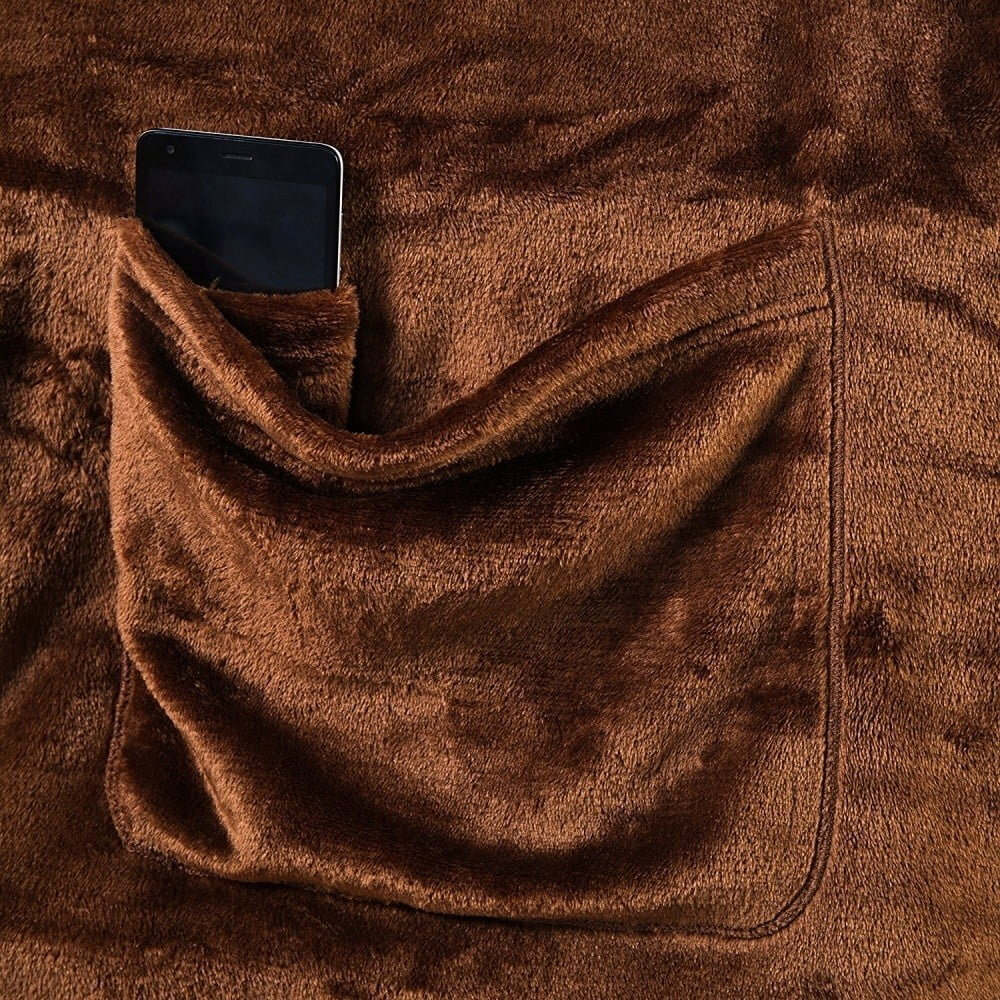 Decoking Lazy Snug -torkkupeitto hihoilla ja taskuilla, ruskea, 150 x 180 cm hinta ja tiedot | Päiväpeitot ja huovat | hobbyhall.fi