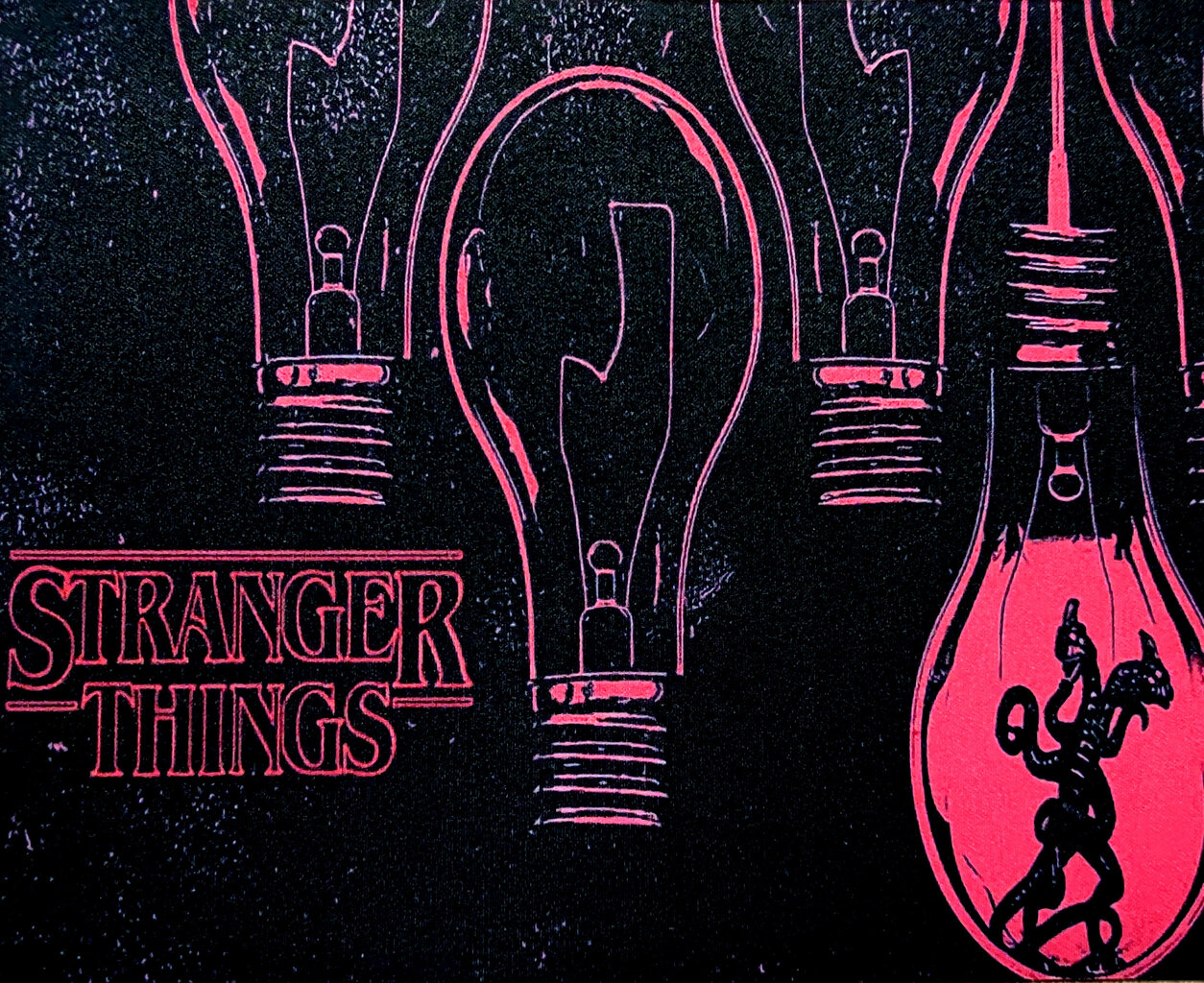 Stranger Things, musta/punainen hinta ja tiedot | Hiiret | hobbyhall.fi