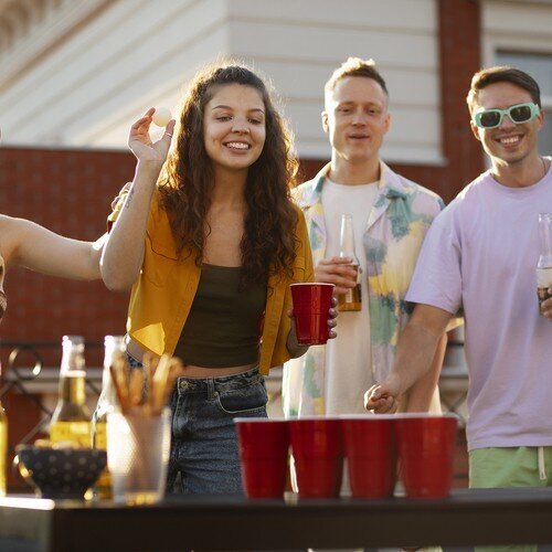 Beer Pong Game - 50 kuppia hinta ja tiedot | Hauskat juhlapelit ja -tuotteet | hobbyhall.fi