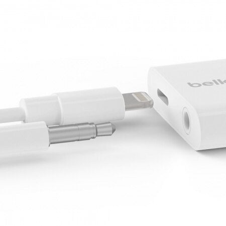 Belkin F8J212BTWHT hinta ja tiedot | Adapterit | hobbyhall.fi