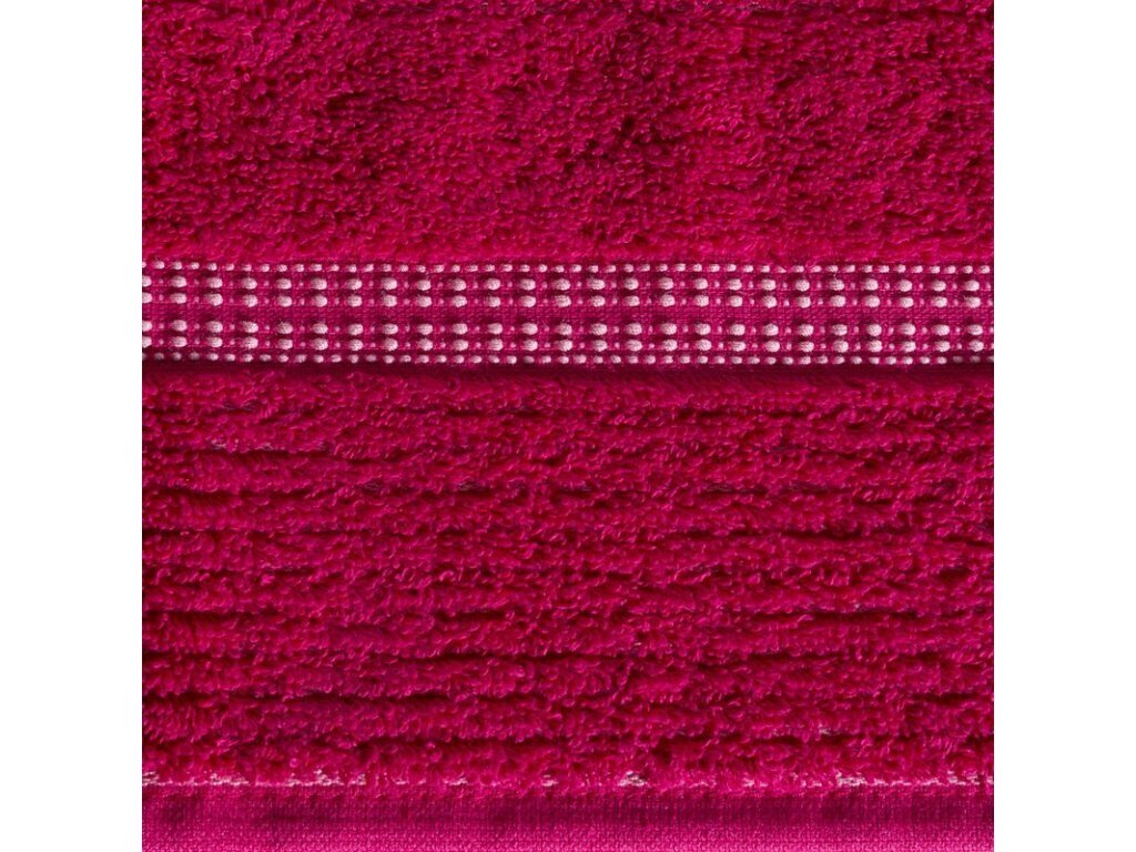 Taylor-pyyhe, 70 x 140 cm, punainen hinta ja tiedot | Pyyhkeet | hobbyhall.fi