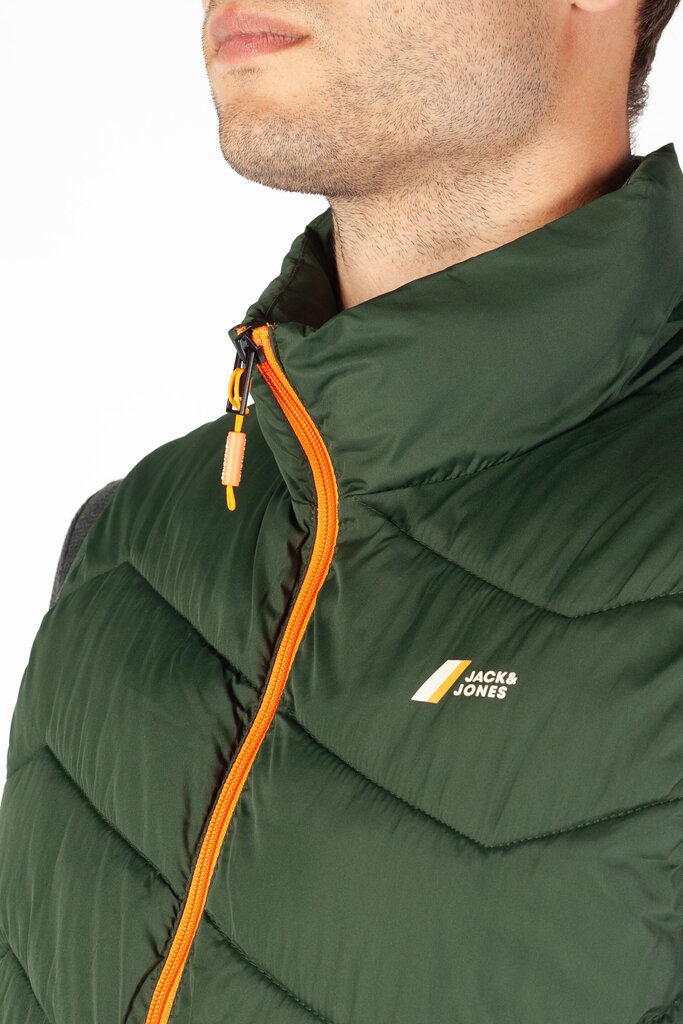 Liivi JACK & JONES, 12236814MOUNTAINVIEW-M hinta ja tiedot | Miesten liivit | hobbyhall.fi