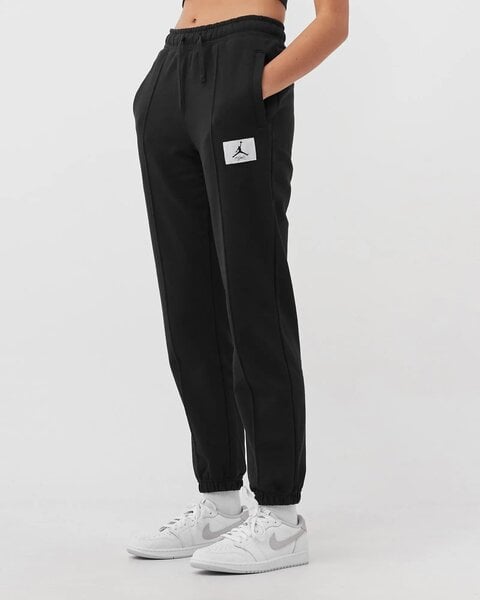 Naisten pitkät housut Jordan Essentials Fleece Pants Black DD7001-010-XS