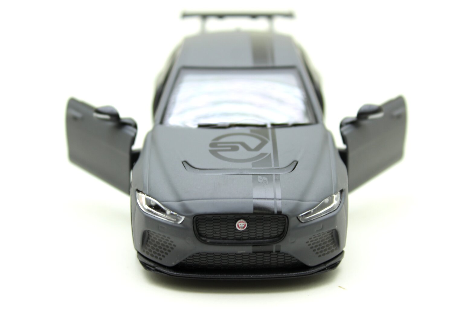 Automalli Kinsmart Jaguar XE SV Project 8 hinta ja tiedot | Poikien lelut | hobbyhall.fi