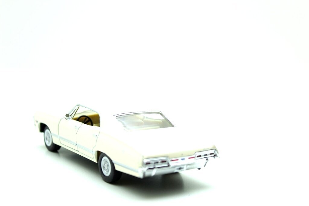 Automalli Kinsmart 1967 Chevrolet Impala hinta ja tiedot | Poikien lelut | hobbyhall.fi