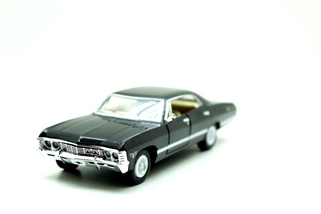 Automalli Kinsmart 1967 Chevrolet Impala hinta ja tiedot | Poikien lelut | hobbyhall.fi