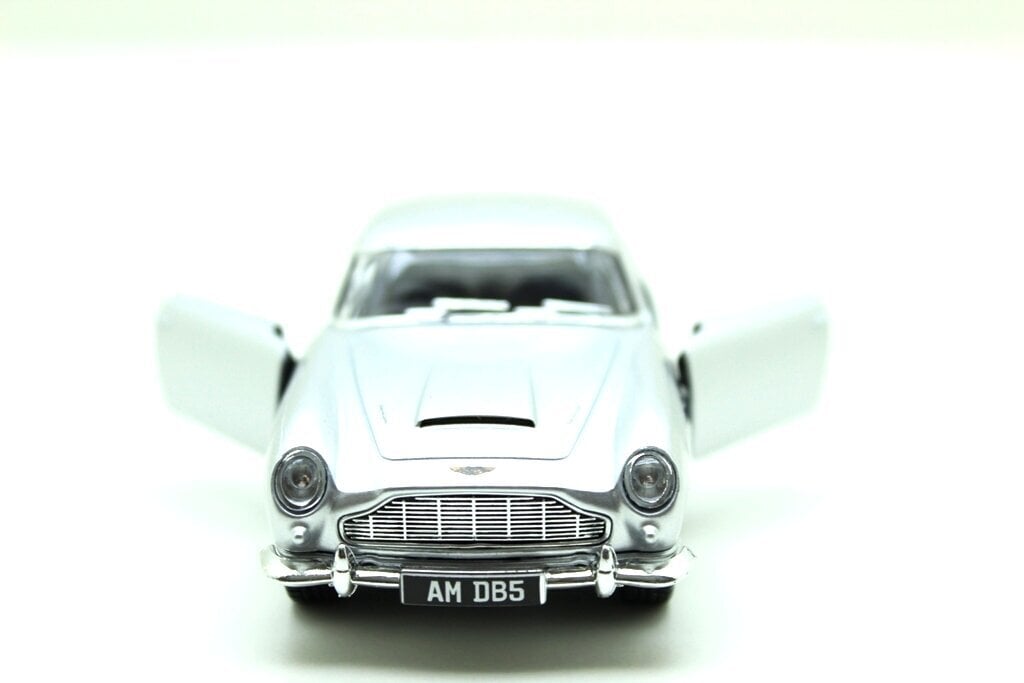 Automalli Kinsmart Aston Martin DB5 hinta ja tiedot | Poikien lelut | hobbyhall.fi