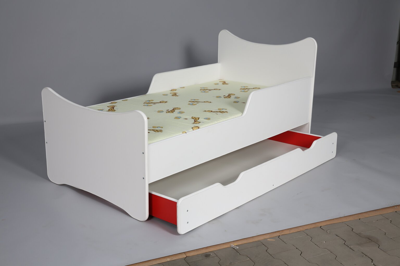Sänky patjalla ja vuodevaatelaatikolla SMB Medium 2, 160 x 80 cm hinta ja tiedot | Lastensängyt | hobbyhall.fi