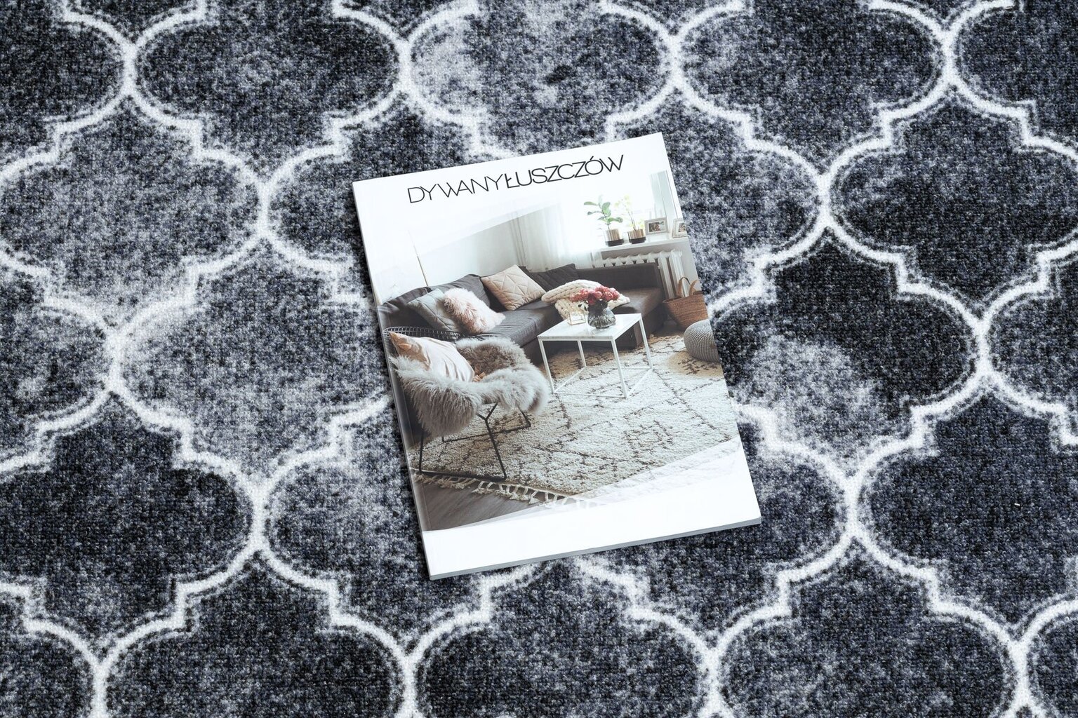 Kumipohjainen matto CLOVER 100x650 cm hinta ja tiedot | Isot matot | hobbyhall.fi