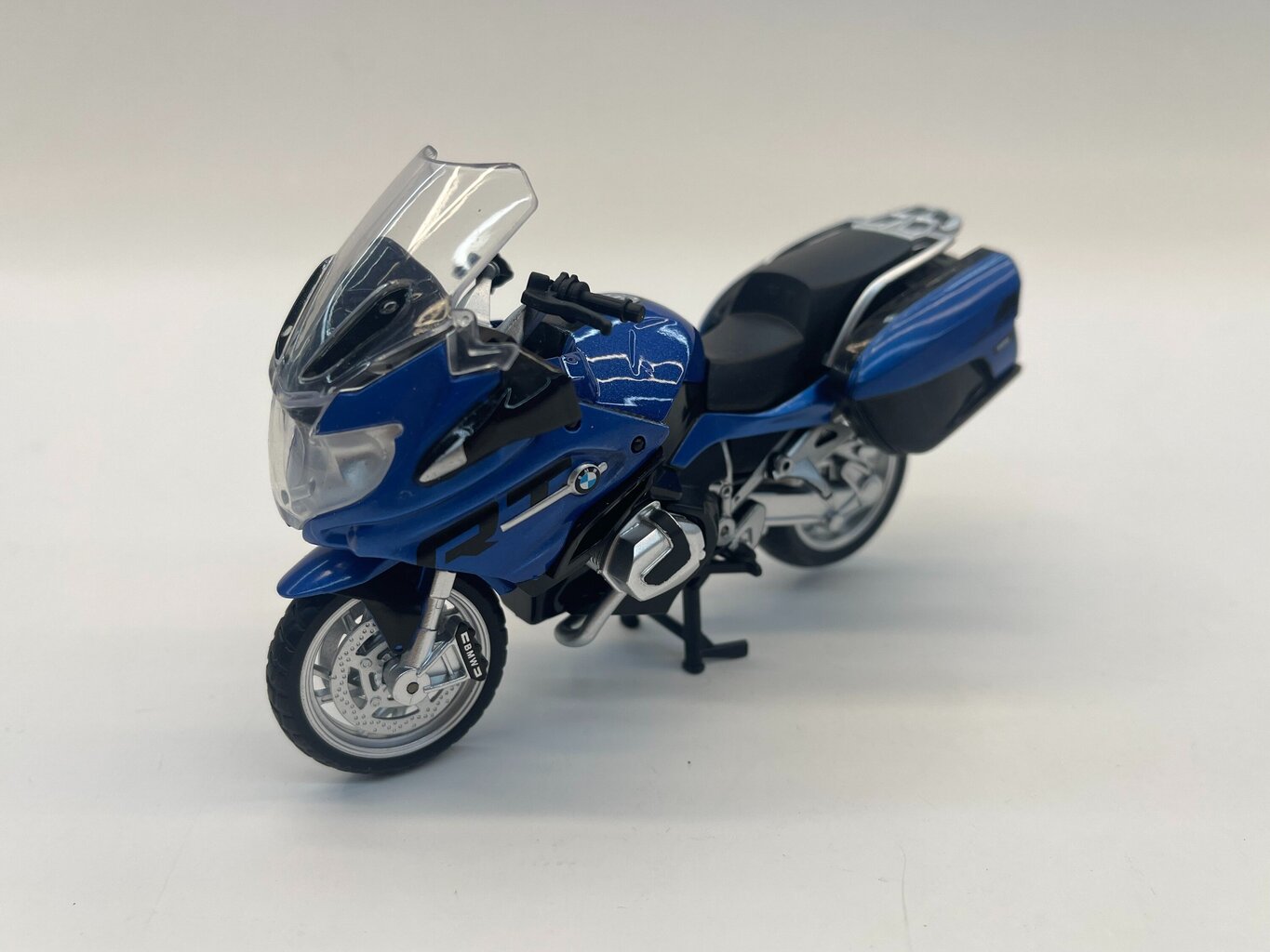 MSZ Moottoripyörä BMW R 1250 RT, valkoinen hinta ja tiedot | Poikien lelut | hobbyhall.fi