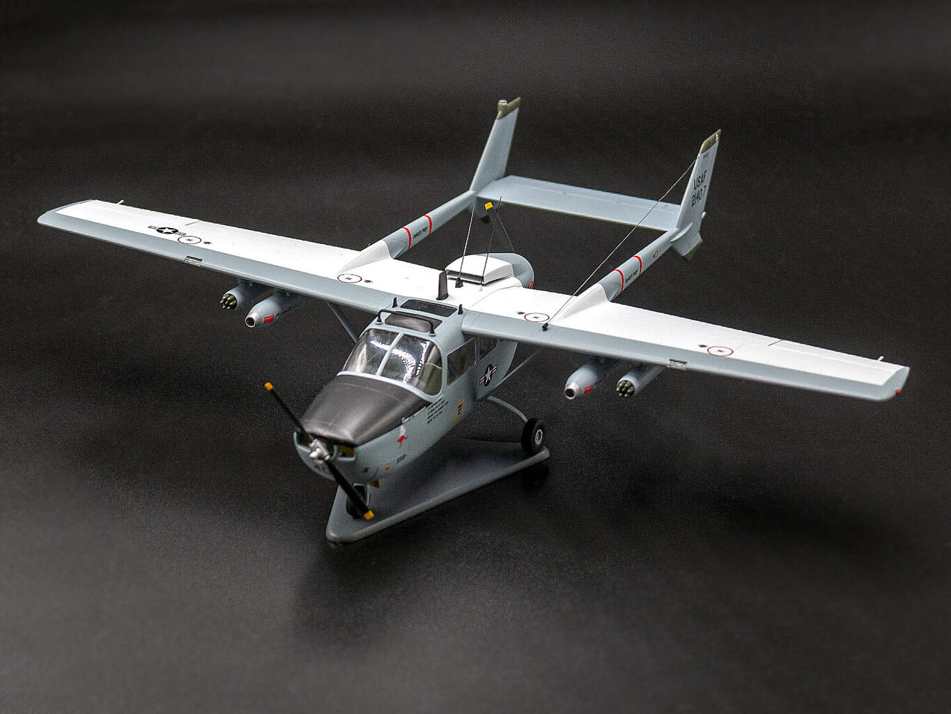 Liimattava malli ICM 48290 Cessna O-2A Skymaster 1/48 hinta ja tiedot | Koottavat pienoismallit | hobbyhall.fi