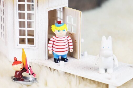 Žaislinė žiemos pirtis Moomin Frosty Bath House, balta hinta ja tiedot | Poikien lelut | hobbyhall.fi