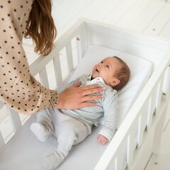 Tyyny vauvoille Doomoo Rest Easy, valkoinen hinta ja tiedot | Vauvan tyynyt ja peitot | hobbyhall.fi