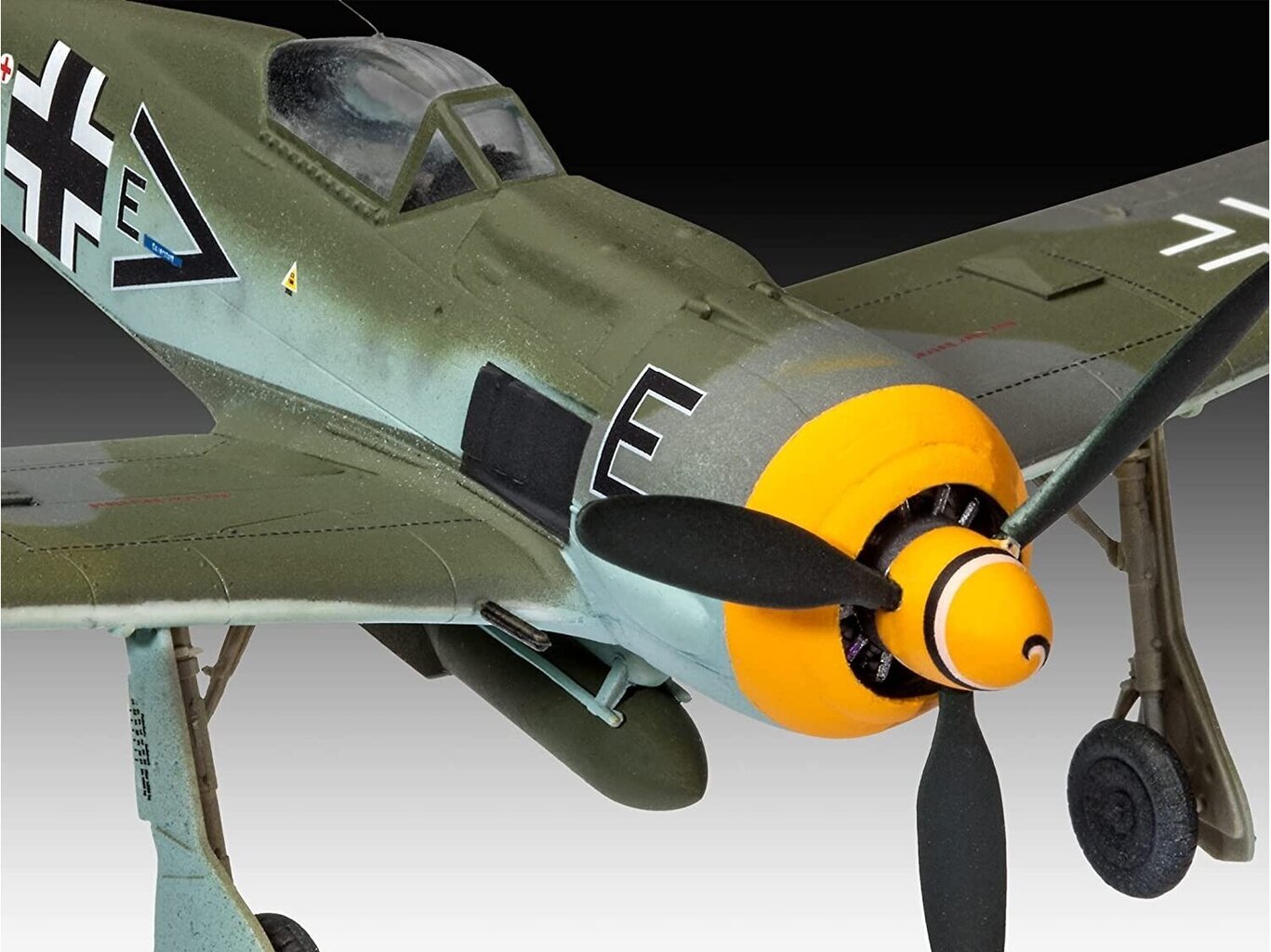 Revell REVELL Focke Wulf FW190 F-8 hinta ja tiedot | Koottavat pienoismallit | hobbyhall.fi
