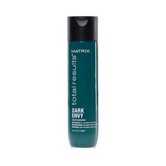 Shampoo Matrix Total Results Dark Envy Shampoo - tummien hiusten punaisia sävyjä neutraloiva shampoo, 300 ml hinta ja tiedot | Matrix Hajuvedet ja kosmetiikka | hobbyhall.fi
