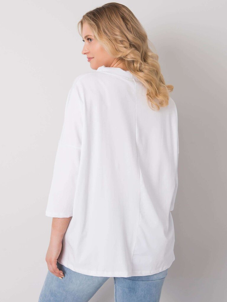 Plus-kokoinen valkoinen pusero kiiltävillä applikaatioilla hinta ja tiedot | Naisten paidat | hobbyhall.fi