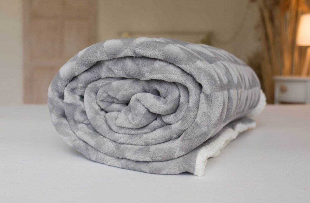 Sherpa Light Grey fleece, 150x200 cm hinta ja tiedot | Päiväpeitot ja huovat | hobbyhall.fi