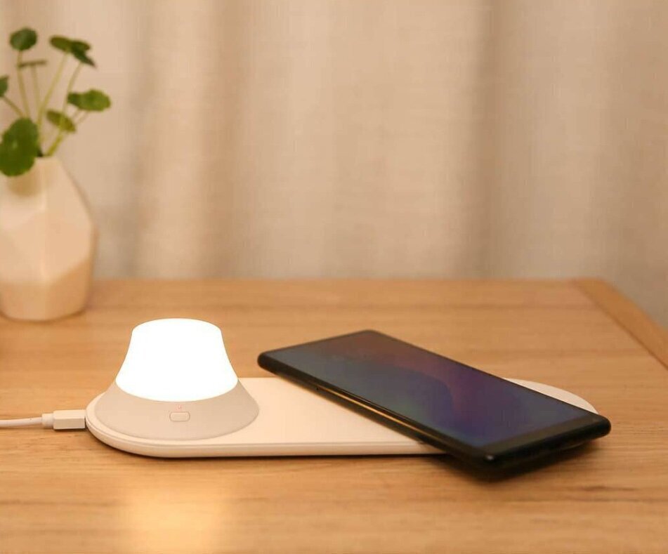 Yeelight Wireless Charging Nightlight hinta ja tiedot | Pöytävalaisimet | hobbyhall.fi