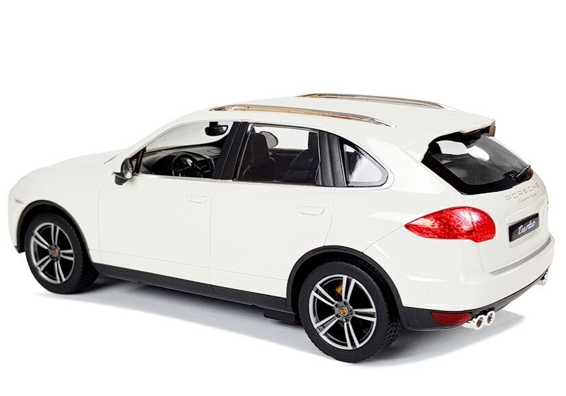 Kauko-ohjattava auto - Porsche Cayenne Rastar, valkoinen hinta ja tiedot | Poikien lelut | hobbyhall.fi