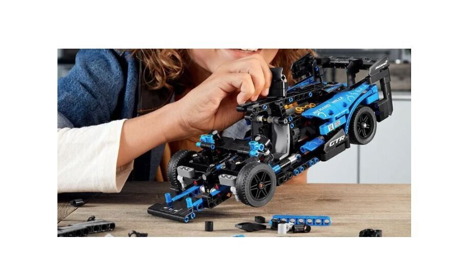 42123 LEGO® Technic McLaren Senna GTR™ + pehmotyyny 50cm hinta ja tiedot | LEGOT ja rakennuslelut | hobbyhall.fi